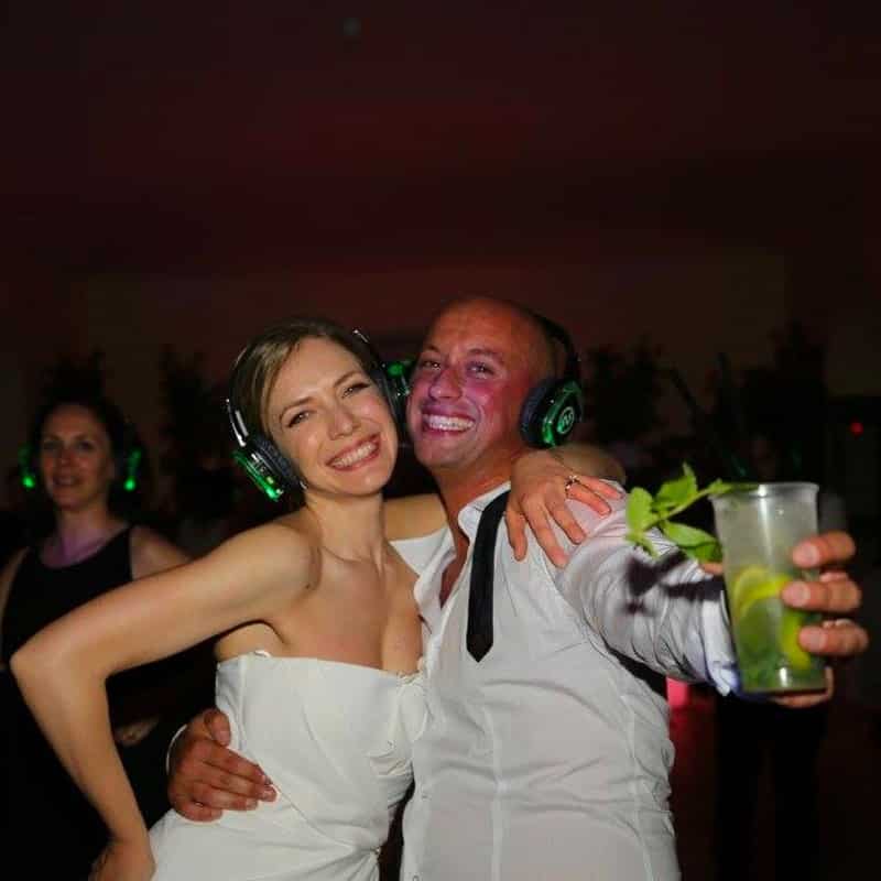 silentdisco-newlyweds